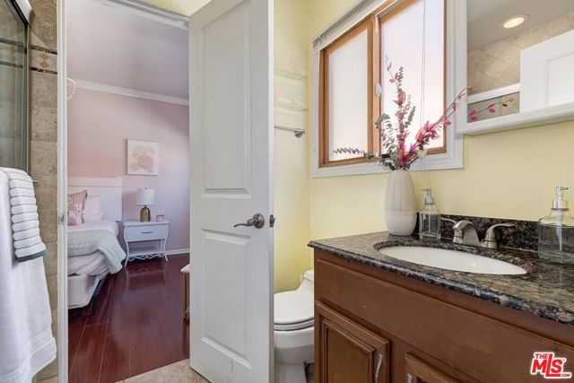 3804 Lenawee Avenue, Culver City CA: https://media.crmls.org/mediaz/e18f8406-8d86-47a5-becb-3499329b900b.jpg