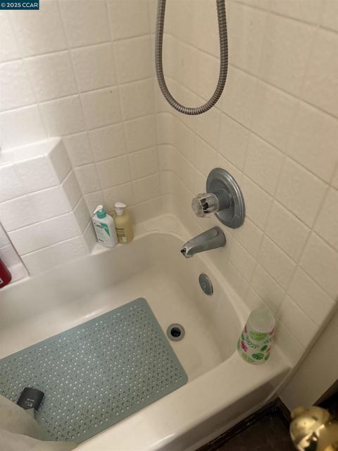 2306 River Ct, Delano CA: https://media.crmls.org/mediaz/e18fe51d-2743-48a2-8df4-3750f0742837.jpg