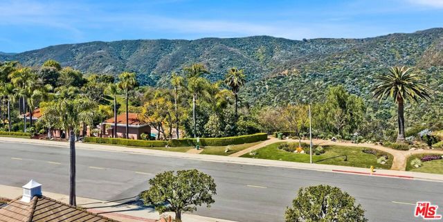 Drew Fenton | 2222 Canyonback Road Los Angeles CA | MLS: 7400788