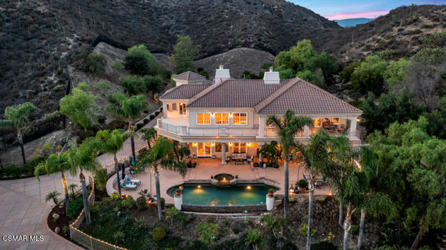 Image 4 of 93 For 1100 Country Club Drive