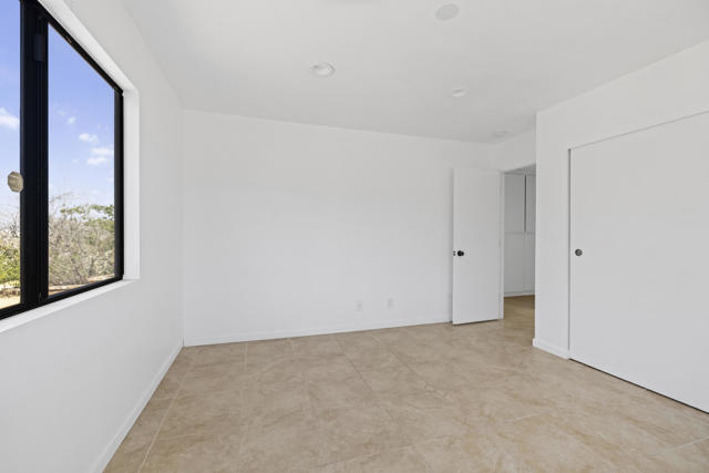 55710 Free Gold Dr Drive, Yucca Valley CA: https://media.crmls.org/mediaz/e190e233-689b-4cdd-9caf-9894ac03b9d3.jpg