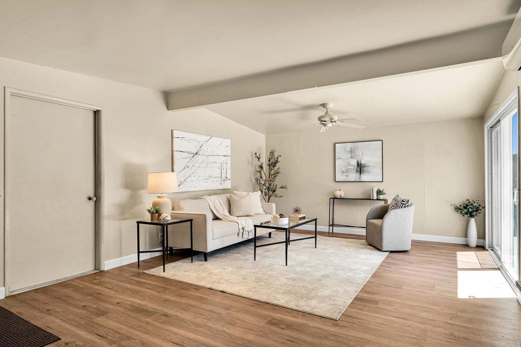 4560 Derrick Drive - photo 2
