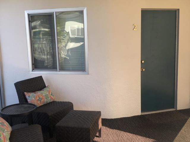 588 E Mel Avenue, Palm Springs CA: https://media.crmls.org/mediaz/e1924d6b-4045-4135-9f84-639e4e7e87ba.jpg