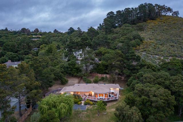 27465 Loma Del Rey, Carmel Valley CA: https://media.crmls.org/mediaz/e19306f3-85fd-4027-8832-c83ed886a386.jpg