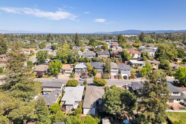 155 Oakview Drive, San Carlos CA: https://media.crmls.org/mediaz/e193226a-6253-4d0f-b2c2-5c0fe3827597.jpg