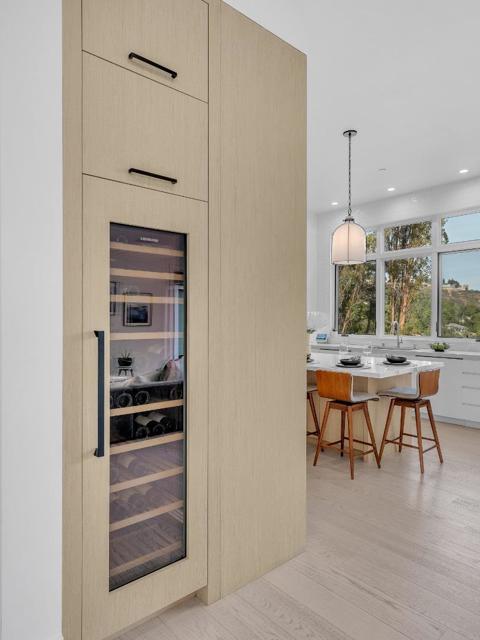 60 Glengarry Way, Hillsborough CA: https://media.crmls.org/mediaz/e1933e4d-c1d3-46ab-a189-1962f3155ccd.jpg