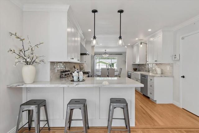 Image 12 of 34 For 1231 Claremont Drive