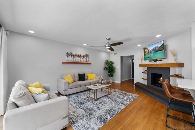 2068 Catalina, San Diego CA: https://media.crmls.org/mediaz/e194bb66-896a-4b83-8aff-c73f1c0ed327.jpg