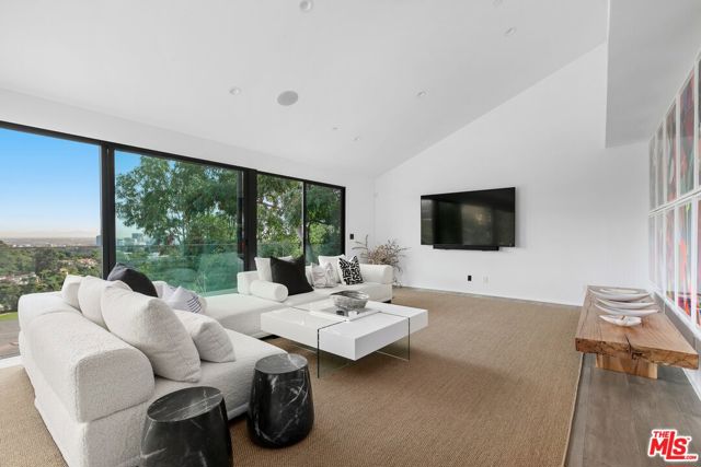 Drew Fenton | 11010 Chalon Road Los Angeles CA | MLS: 7350428 Drew Fenton | 11010 Chalon Road Los Angeles CA | MLS: 7350428