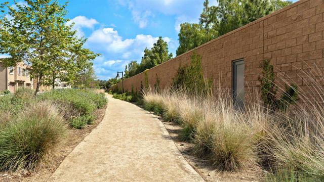 10861 Blake Way, San Diego CA: https://media.crmls.org/mediaz/e1960632-ce4b-41e0-8273-236d68bfb5df.jpg