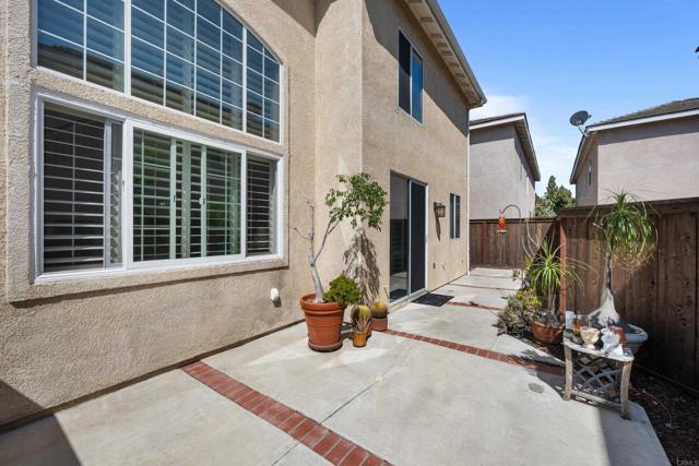 210 Belflora Way, Oceanside CA: https://media.crmls.org/mediaz/e196a254-69d5-4745-af98-78c11109de62.jpg
