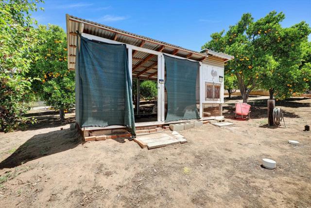 29481 Miller Road, Valley Center CA: https://media.crmls.org/mediaz/e196b559-e0d9-4593-bfd9-e6d0cb60bbf1.jpg