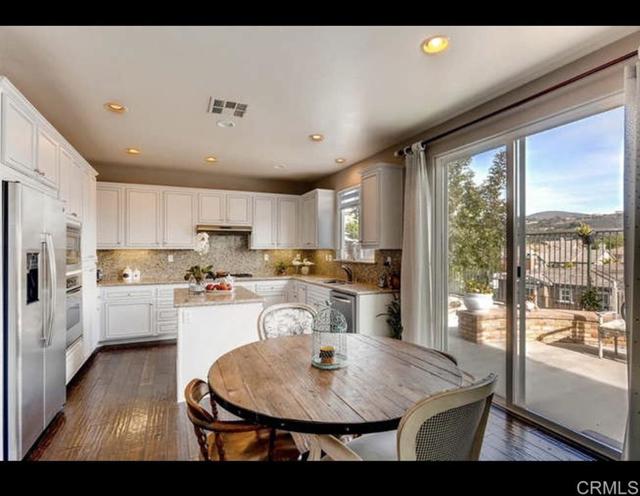 Detail Gallery Image 2 of 9 For 1759 Grain Mill Rd, San Marcos,  CA 92078 - 4 Beds | 4 Baths
