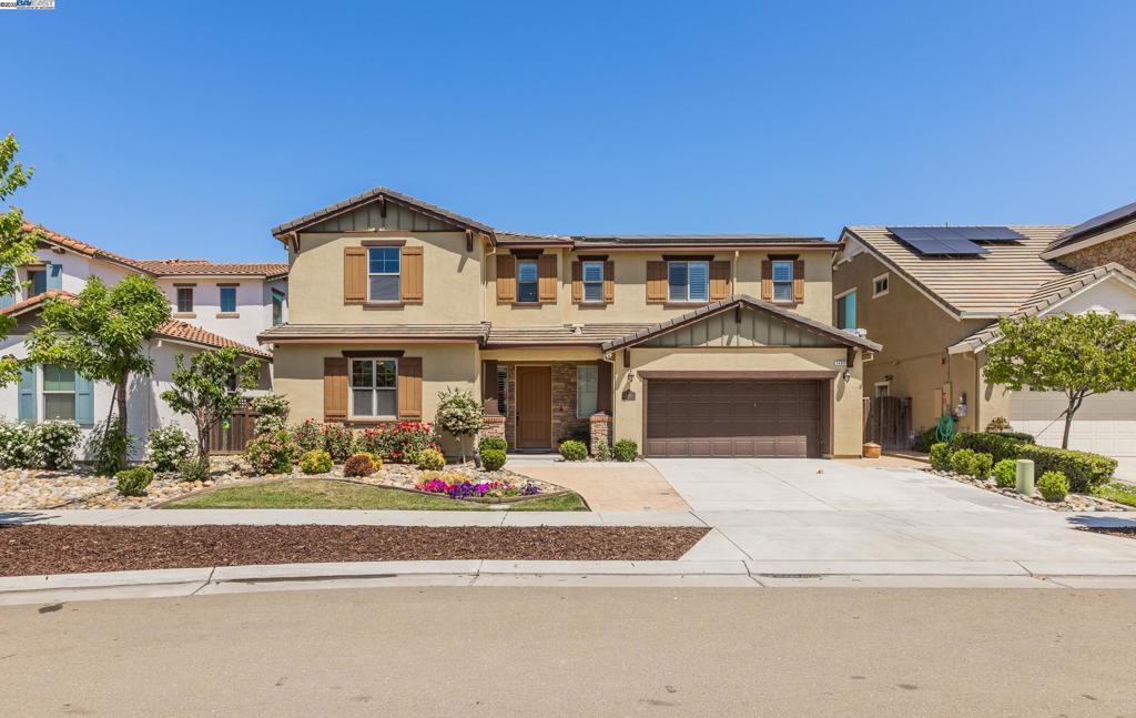 1499 Crystal Dr