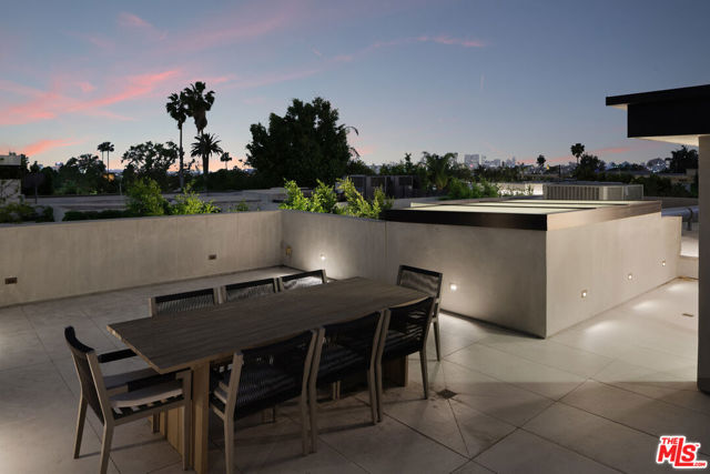 Details for 952 Laurel Avenue, Los Angeles, CA 90046