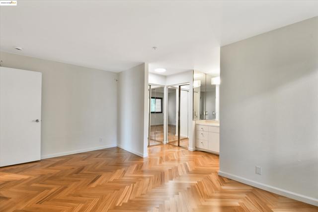 805 Red Leaf Court, San Francisco CA: https://media.crmls.org/mediaz/e1994eb3-b8c7-41b5-87e0-2dbc3c470af4.jpg