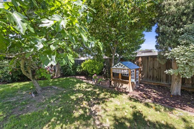 771 Hagemann Dr, Livermore CA: https://media.crmls.org/mediaz/e19958fa-53ce-4ca8-9e49-de54fabfe3fe.jpg