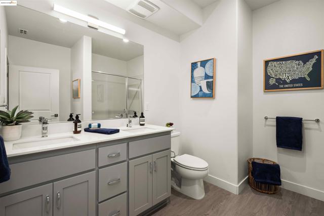 500 Somi Ct, Hayward CA: https://media.crmls.org/mediaz/e199c386-a15f-4e21-85ee-b1ad388bac2e.jpg