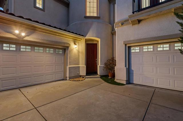 4986 Grayhawk Court, Dublin CA: https://media.crmls.org/mediaz/e19a62fa-1352-4230-9dbb-5fbcd783176e.jpg