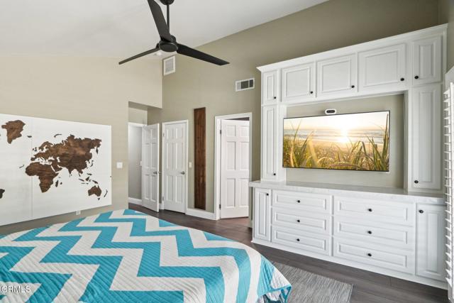 5406 luis Drive, Agoura Hills CA: https://media.crmls.org/mediaz/e19b3f5b-1368-41bc-99ec-0b67f7ee0df6.jpg