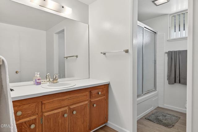 2833 Sailor Avenue, Ventura CA: https://media.crmls.org/mediaz/e19b6f44-c1cb-4818-b332-8766feeb44f1.jpg