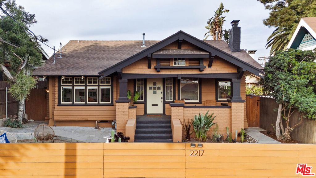 2217 Marathon Street