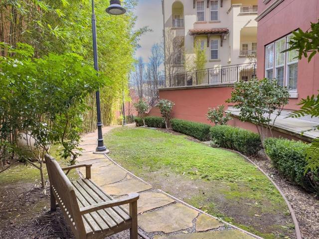 88 S Broadway, Millbrae CA: https://media.crmls.org/mediaz/e19d0cb0-93d0-4270-bd6d-438f004438cd.jpg