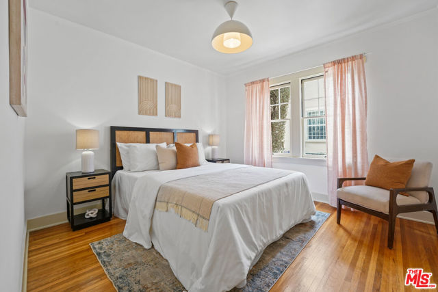 2843 Virginia Road, Los Angeles CA: https://media.crmls.org/mediaz/e19da6d9-2b03-4bc8-a956-5c05984fc27a.jpg