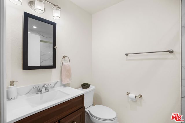 241 Monterey Road, South Pasadena CA: https://media.crmls.org/mediaz/e19ebb85-3eda-4c0b-87e9-97e593f66d14.jpg
