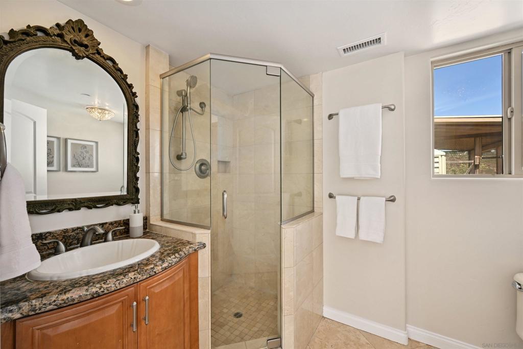 MLS #250034423SD image #18