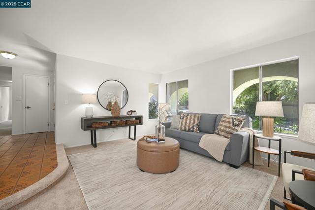 277 Holiday Hills Dr, Martinez CA: https://media.crmls.org/mediaz/e19ed432-f8c4-407a-89f5-5db0aa1b11d8.jpg