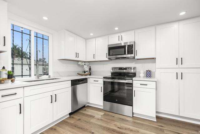 Detail Gallery Image 17 of 34 For 4514 Dawson Ave #4,  San Diego,  CA 92115 - 3 Beds | 2/1 Baths