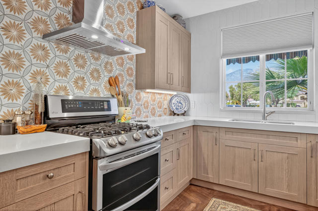 31560 Calle Agate, Cathedral City CA: https://media.crmls.org/mediaz/e1a0b1e4-c078-4654-b200-235f3a4e2a98.jpg