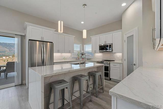 31223 Pauma Heights Road, Valley Center CA: https://media.crmls.org/mediaz/e1a0bcf0-4034-4ef7-9113-92a8fc27da12.jpg