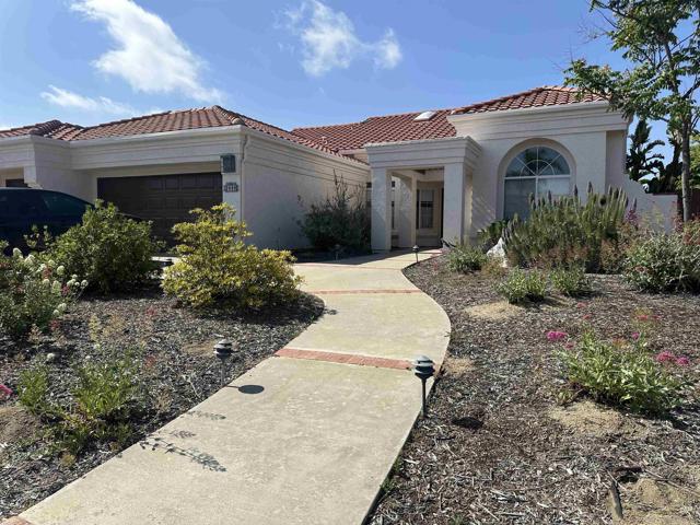 2884 Sage View Dr, Alpine CA: https://media.crmls.org/mediaz/e1a14e7d-d975-4114-8f14-86c56c459a4f.jpg