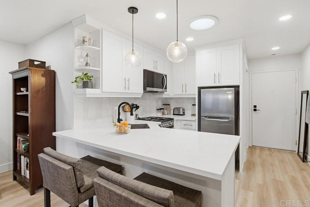 3950 Cleveland Avenue - photo 2