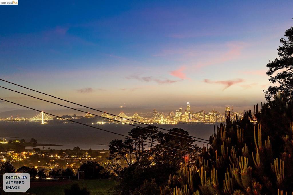 https://media.crmls.org/mediaz/e1a23470-ad6d-4b24-893f-0504bb76dafa.jpg?preset=X-Large