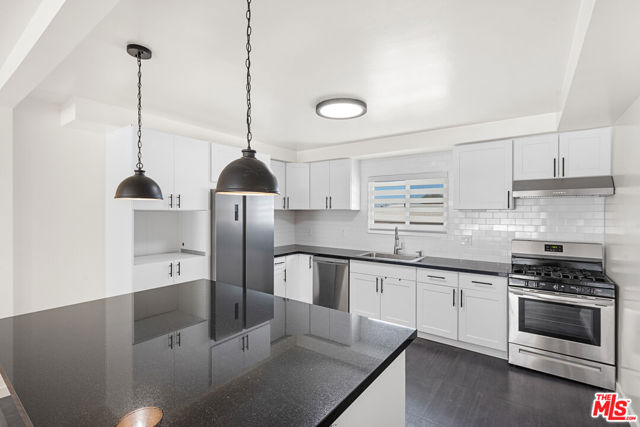 25226 Loytan Street, Torrance, California 90505, 3 Bedrooms Bedrooms, ,1 BathroomBathrooms,Residential Lease,Sold,Loytan,25581135