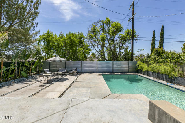 Detail Gallery Image 18 of 30 For 10609 Fernglen Ave, Tujunga,  CA 91042 - 2 Beds | 1 Baths