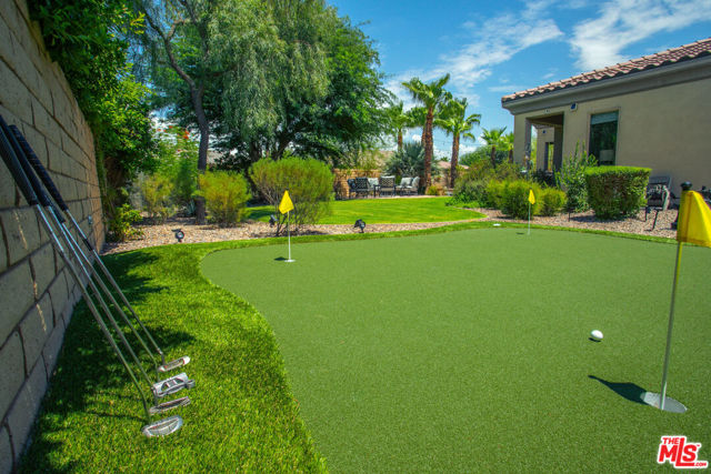 Image 24 of 30 For 78566 Blackstone Court