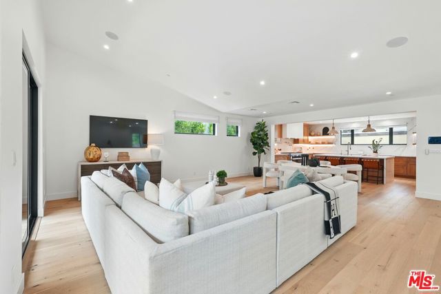 Drew Fenton | 913 N Beverly Glen Boulevard Bel Air CA | MLS: 7435670 Drew Fenton | 913 N Beverly Glen Boulevard Bel Air CA | MLS: 7435670