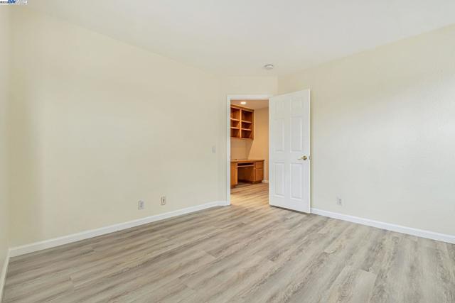 4293 OLIVER WAY, Union City CA: https://media.crmls.org/mediaz/e1a54ea2-dcc9-420d-8189-d64bff4741f7.jpg