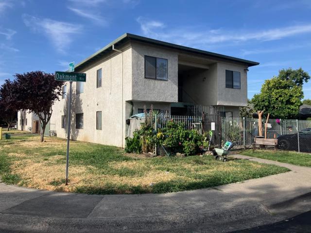 2125 Oakmont Way, West Sacramento CA: https://media.crmls.org/mediaz/e1a575b0-779f-40f2-9f72-fe3ce14503ee.jpg