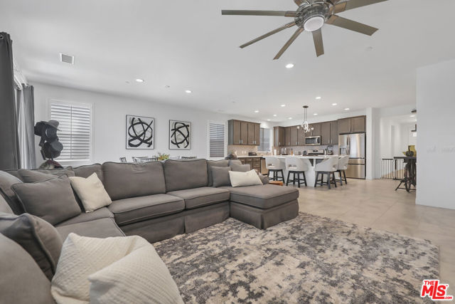 73500 Henri Drive, Palm Desert CA: https://media.crmls.org/mediaz/e1a602c1-dc99-484a-9f98-0558debacbf0.jpg
