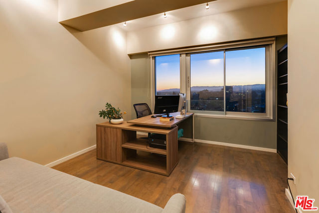 10501 Wilshire Boulevard, Los Angeles CA: https://media.crmls.org/mediaz/e1a6ccfa-d3fc-4137-adc1-06d53979cd23.jpg