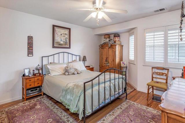 3489 Wine Barrel Way, San Jose CA: https://media.crmls.org/mediaz/e1a6fa84-70cb-4567-9896-e1d79e191bc6.jpg