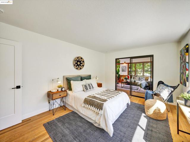 336 Washington Ave, Richmond CA: https://media.crmls.org/mediaz/e1a7e26e-a9ec-47e9-a95d-c0aa650bb734.jpg