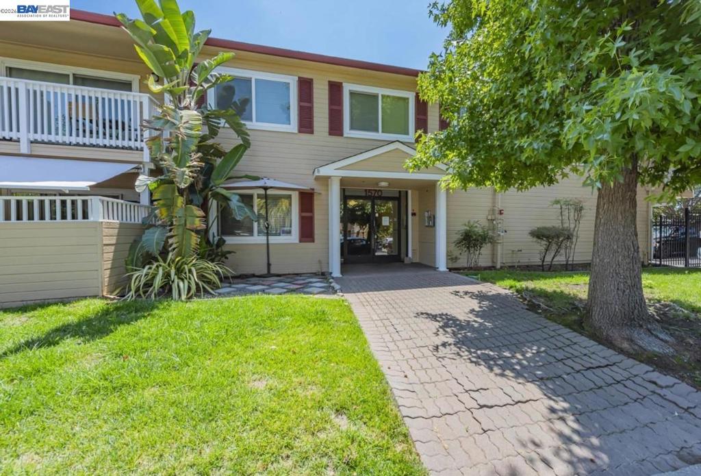 1570 165Th Ave #104