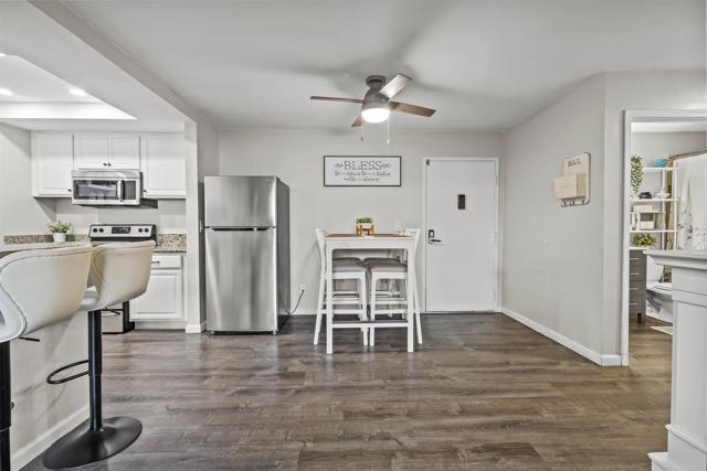 Detail Gallery Image 6 of 38 For 465 Fourth Ave #8,  Chula Vista,  CA 91910 - 2 Beds | 2 Baths