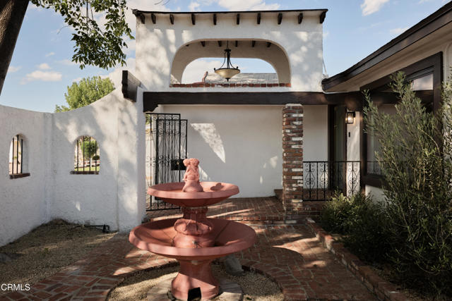 6900 Lurline Avenue, Los Angeles CA: https://media.crmls.org/mediaz/e1a97c91-d02e-4d60-97a8-fde0af6b24e2.jpg